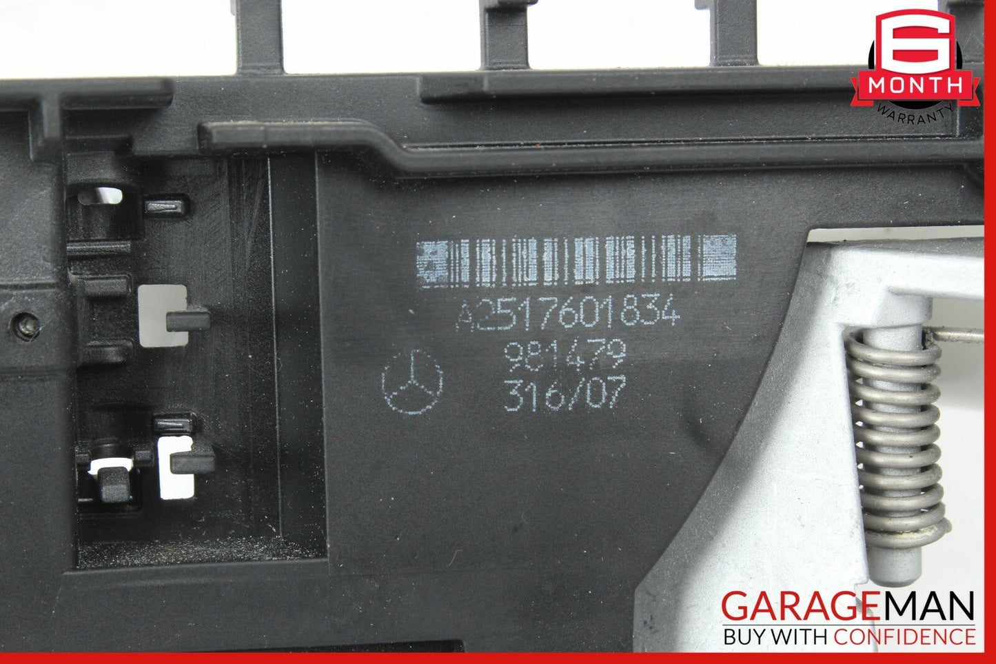06-12 Mercedes W251 R320 ML550 Front Right Side Exterior Door Handle OEM