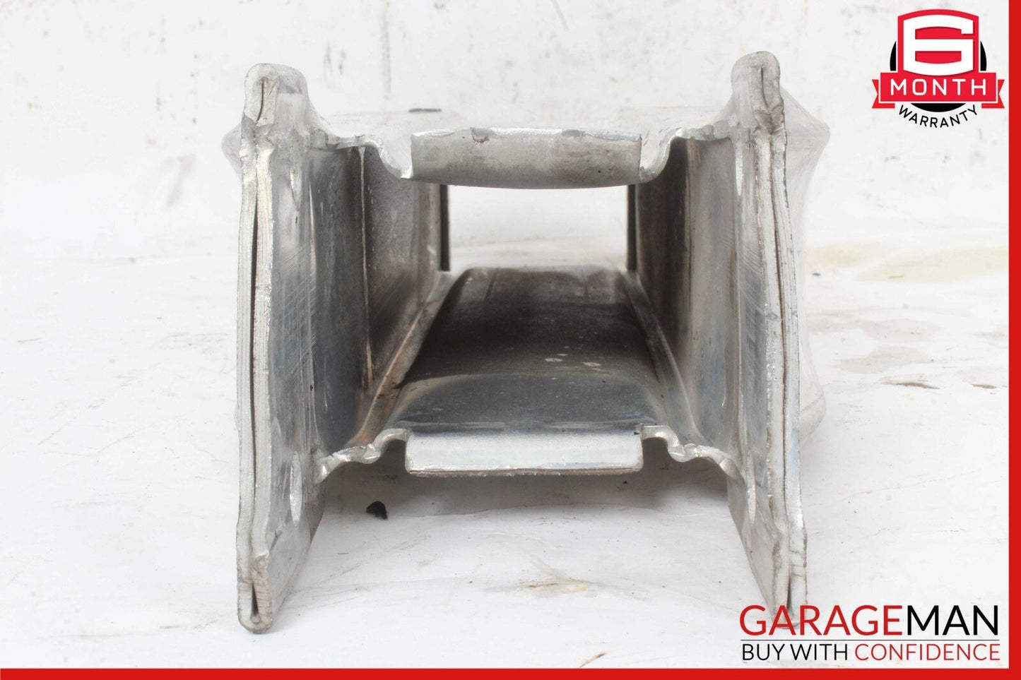 10-16 Mercedes W212 E350 E63 AMG Front Left Bumper Reinforcement Bracket OEM