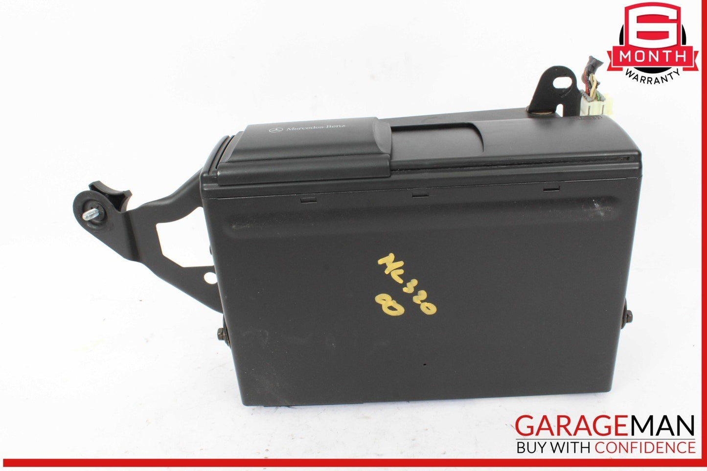 98-00 Mercedes W163 ML320 ML55 AMG CD Changer 6 Disk Player 1638201389 OEM