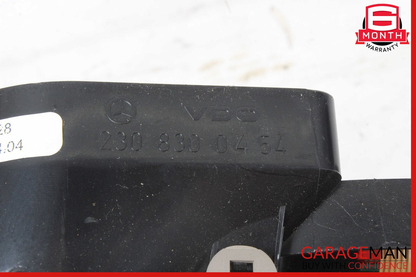 03-06 Mercedes R230 SL500 Center Dashboard Hazard Dash Vent OEM