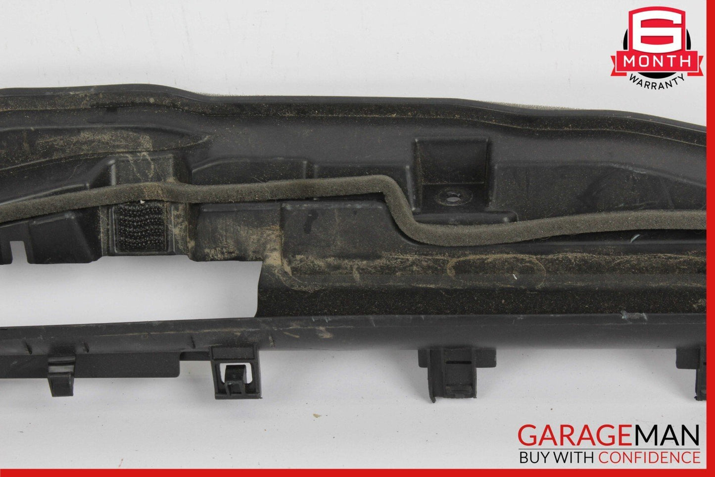 17-23 Tesla Model 3 Front Dash Windshield Finisher Bracket 162471600A