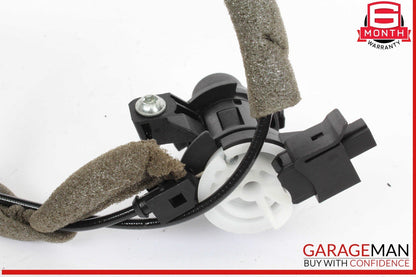 08-17 Mercedes W204 C300 E350 Trunk Lid Latch Lock Actuator 2047500261 OEM