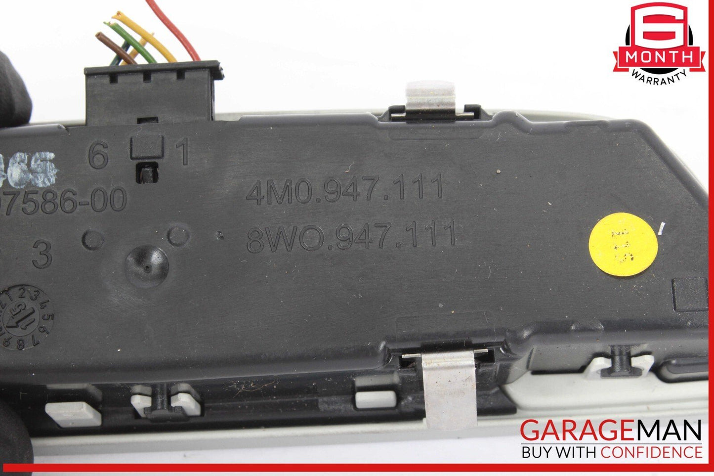 17-24 Audi A4 Rear Overhead Interior Dome Light Lamp Gray 4M0947111 OEM