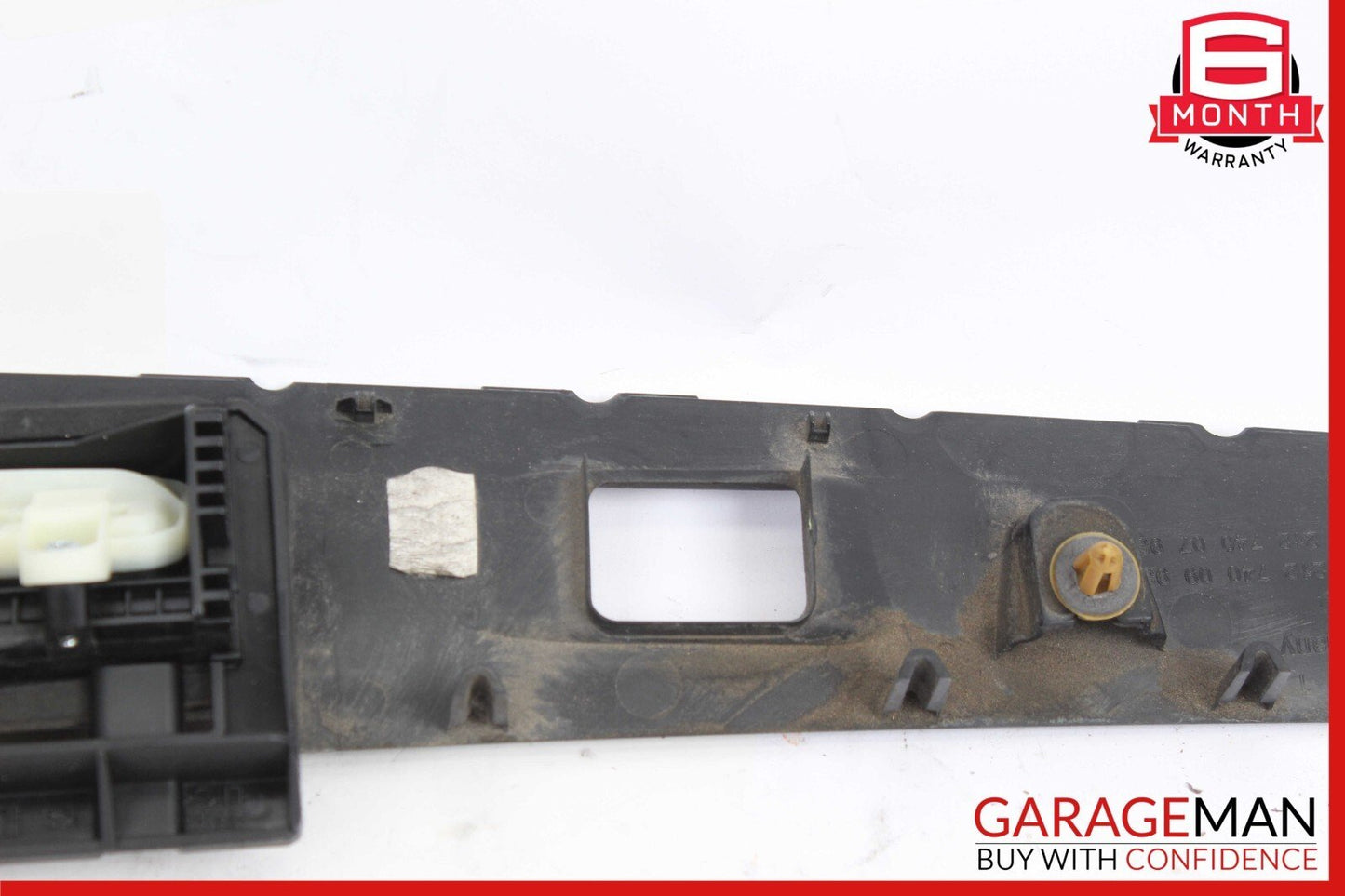 10-13 Mercedes W212 E550 E350 Sedan Rear Trunk Lid Tailgate Handle Trim Cover