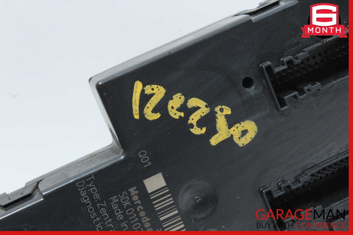 12-14 Mercedes W204 C250 C300 C350 Rear Fuse Relay Box Module 2049060205 OEM