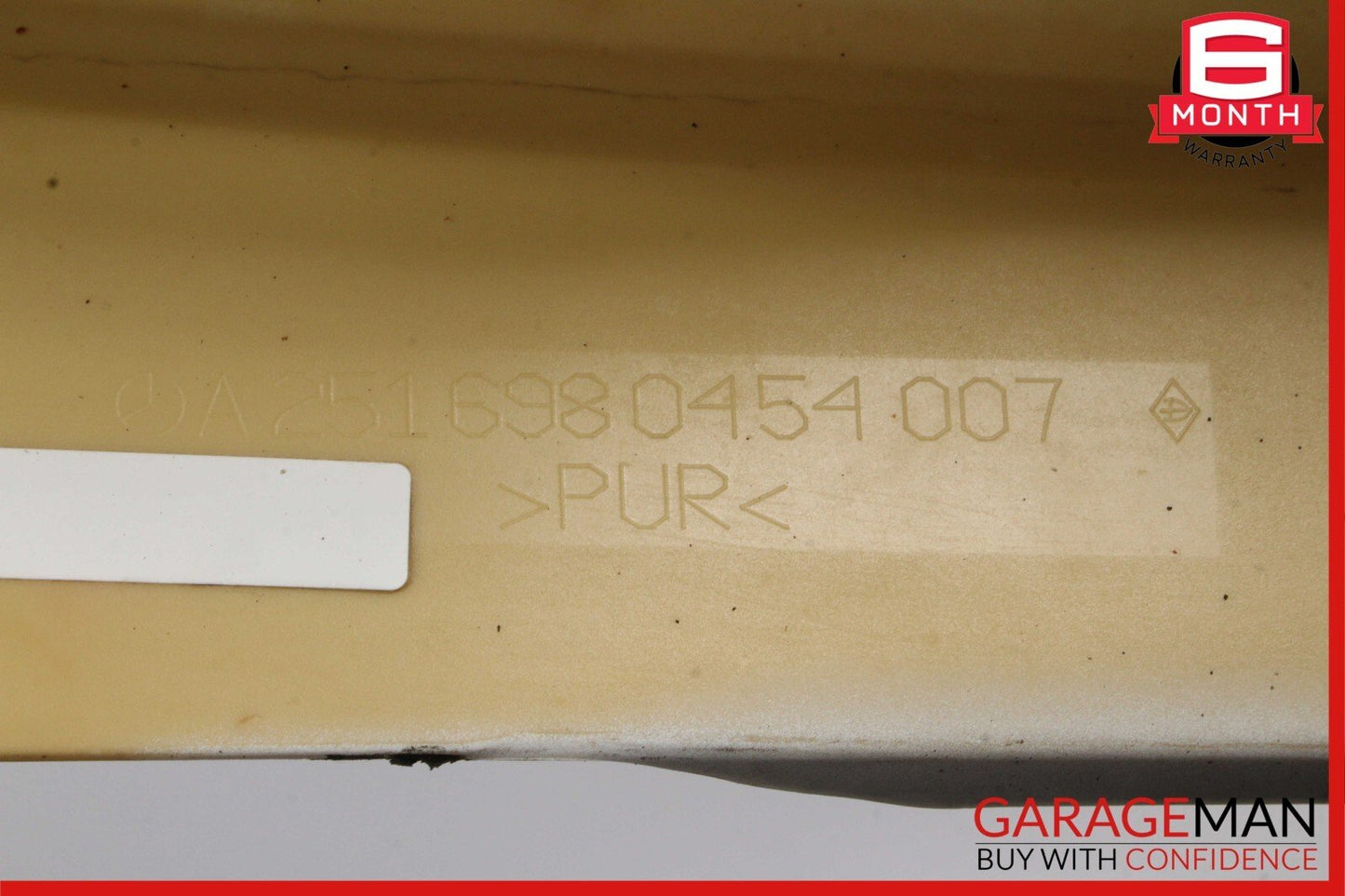 06-13 Mercedes W251 R350 R320 R500 Right Side Skirt Rocker Moulding Panel White
