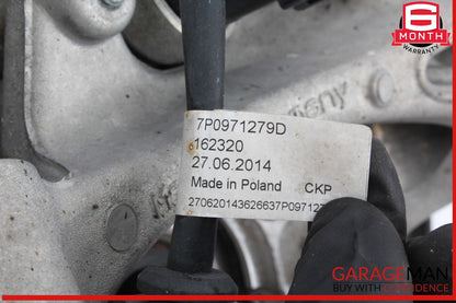 15-18 Porsche Cayenne 958 Rear Right Side Knuckle Spindle OEM