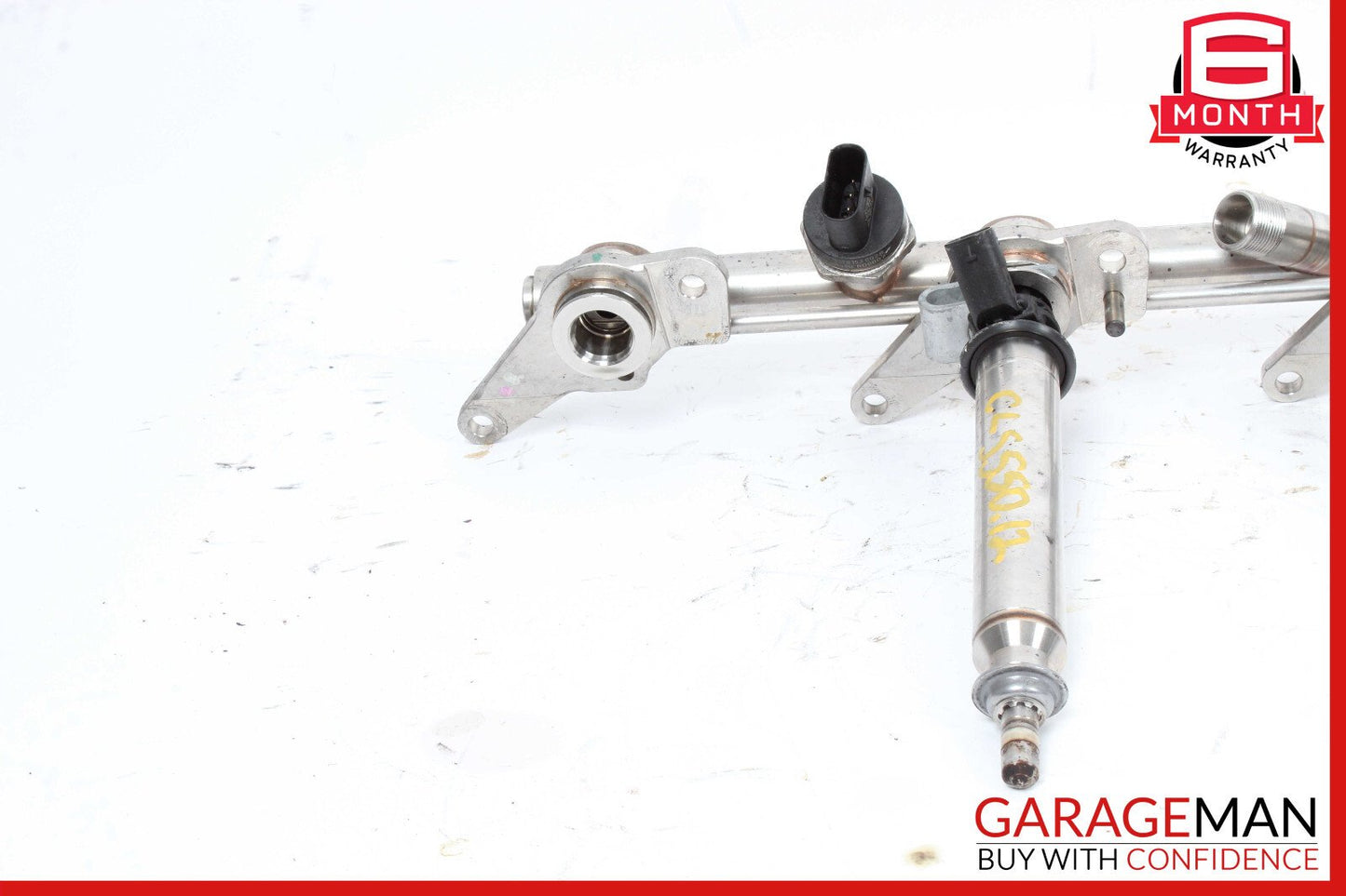 11-19 Mercedes W218 CLS550 E550 Right Fuel Injection Rail Line w/ Injectors OEM