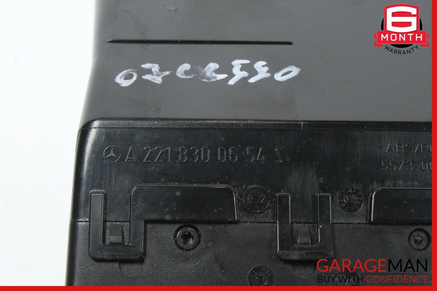 07-13 Mercedes W216 CL550 Rear Center Console AC A/C Air Vent 2218300654 OEM