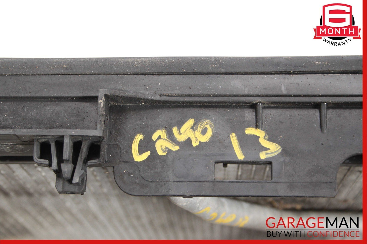 08-17 Mercedes C300 C250 E400 A/C Air Conditioning Condenser Shroud Assembly