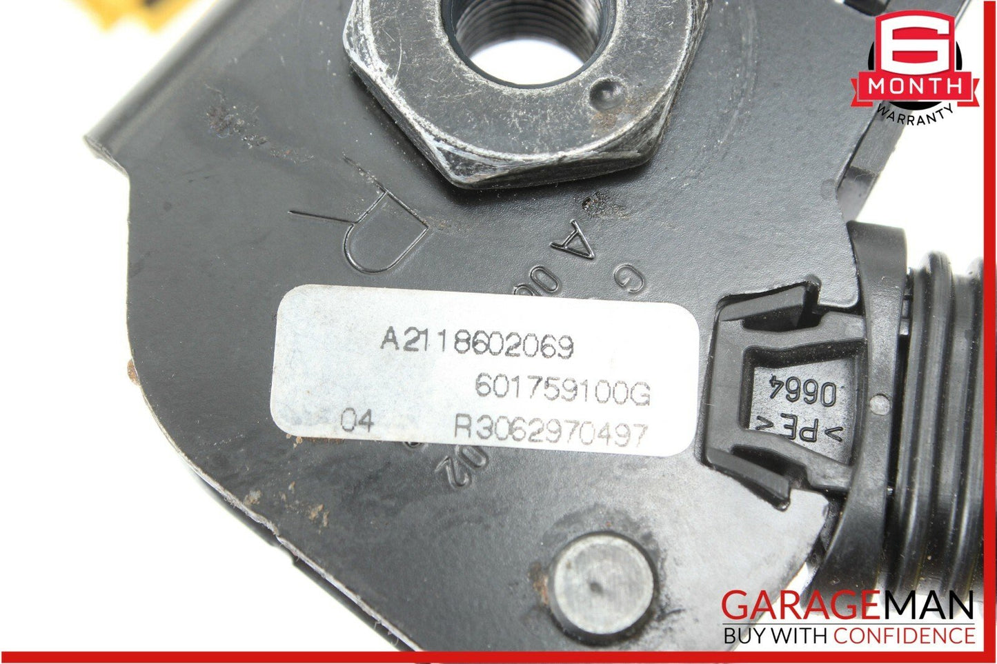 07-09 Mercedes W211 E350 E63 AMG Front Right Seatbelt Seat Belt Received Buckle