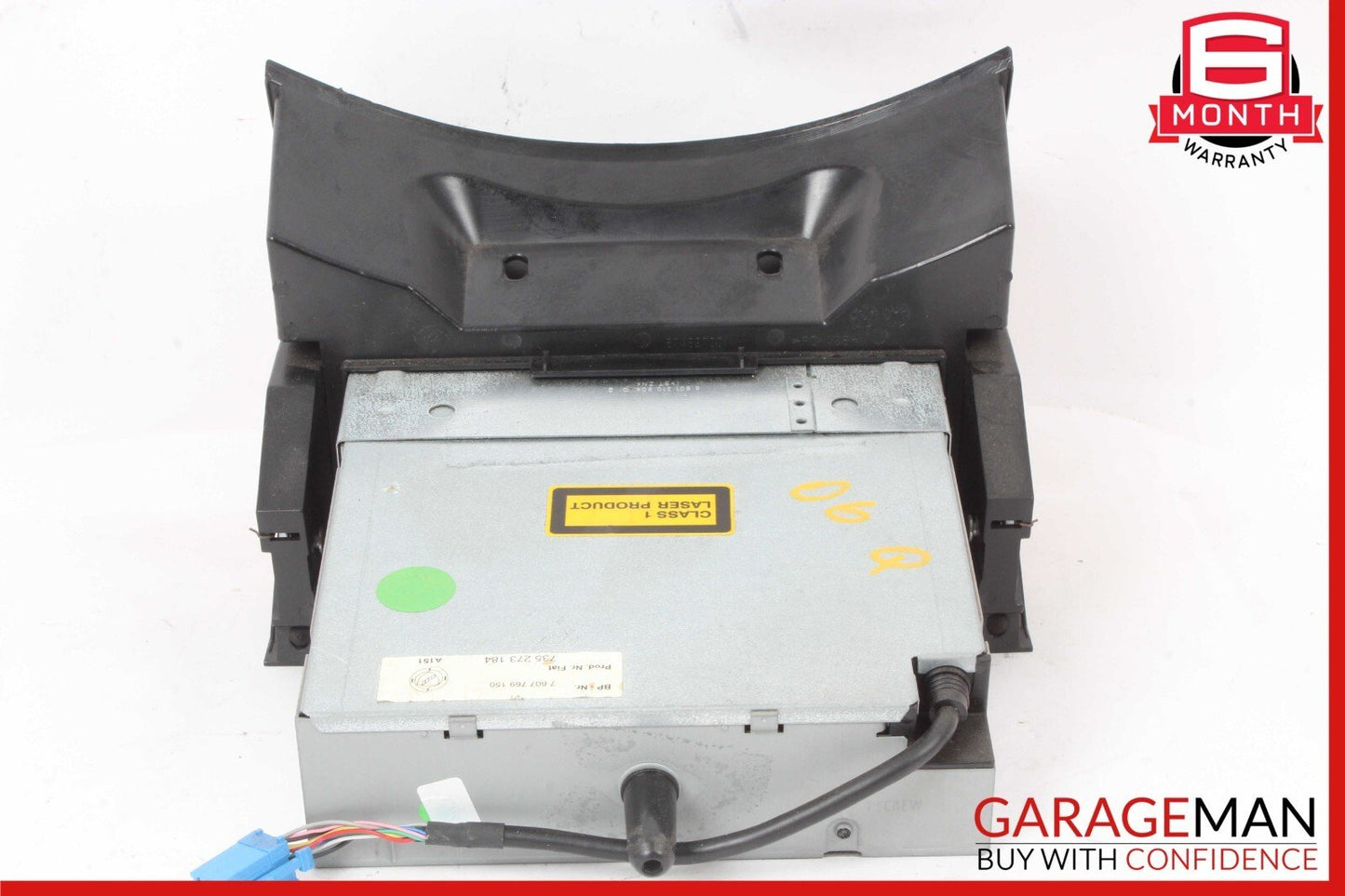 02-08 Maserati Quattroporte M139 CD Changer 5 Disk Player w/ Trim OEM