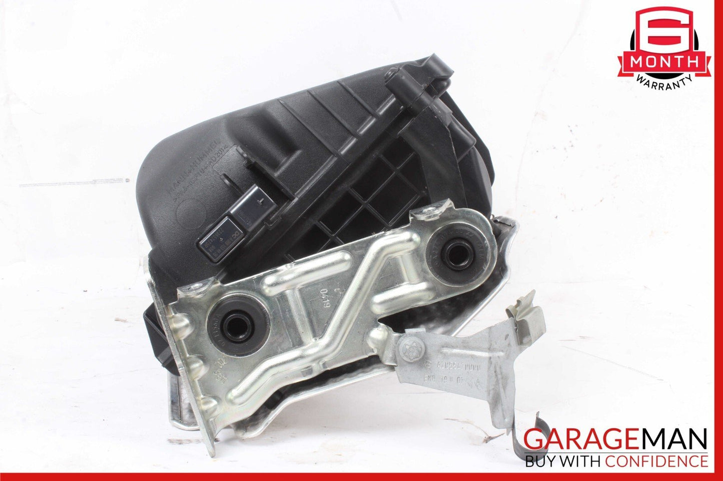 15-20 Mercedes X253 SLC300 C300 2.0L Air Intake Cleaner Filter Housing Box OEM