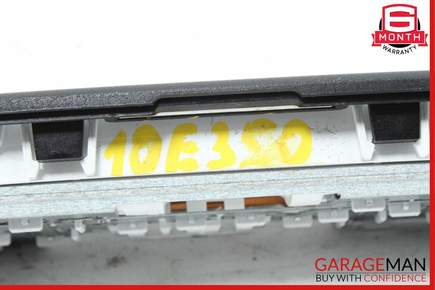 10-18 Mercedes W212 E350 E550 CLS550 Rear Overhead Dome Light 2128205001 OEM