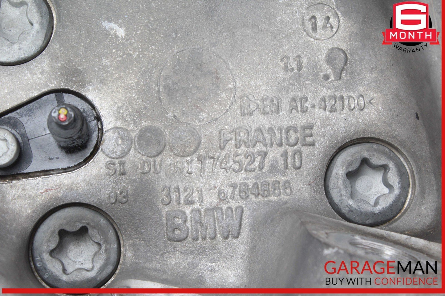 12-15 BMW X1 Front Right Passenger Side Spindle Knuckle Wheel Hub 6784866 OEM