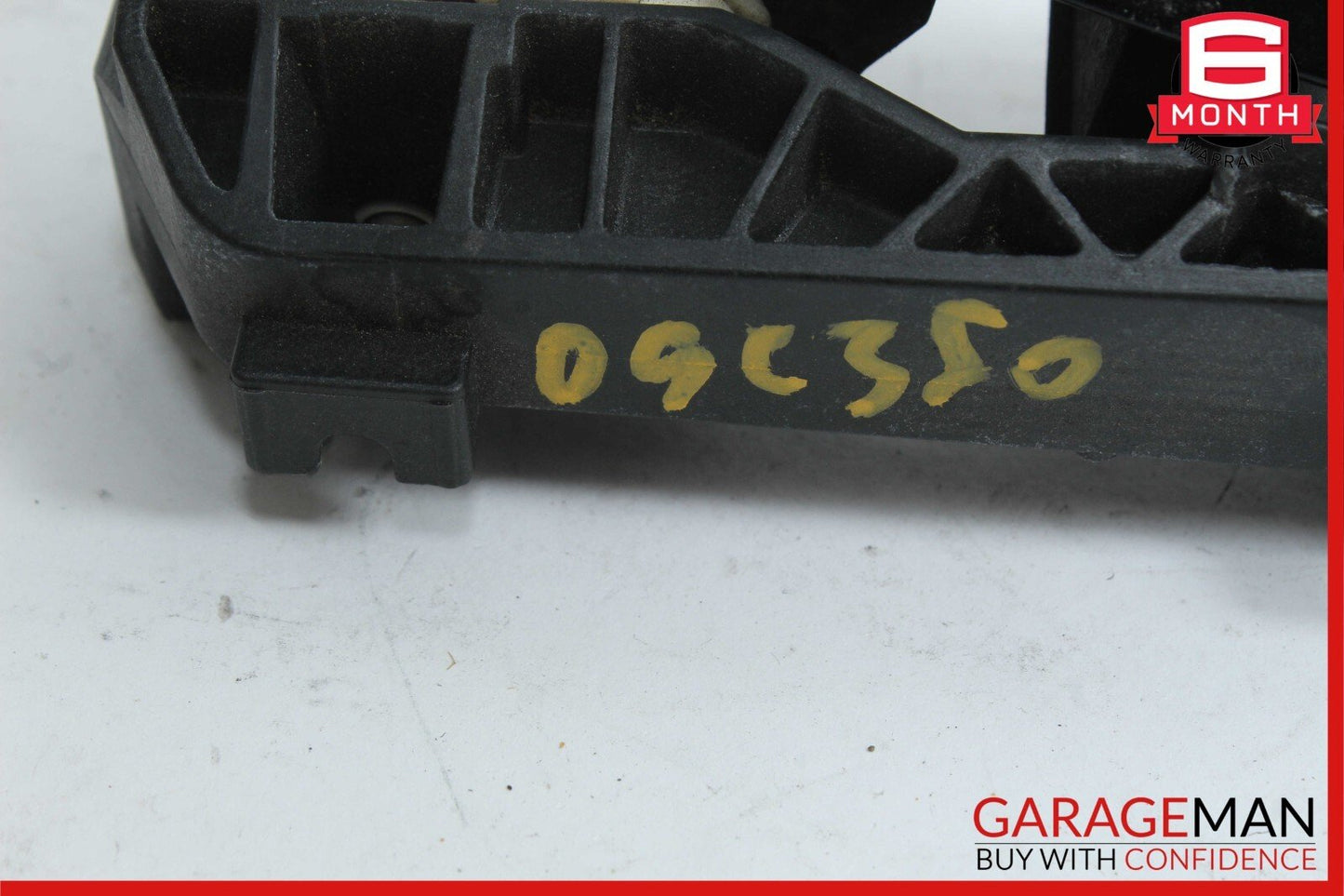 08-11 Mercedes W204 C280 Front or Rear Right Side Exterior Door Handle Black