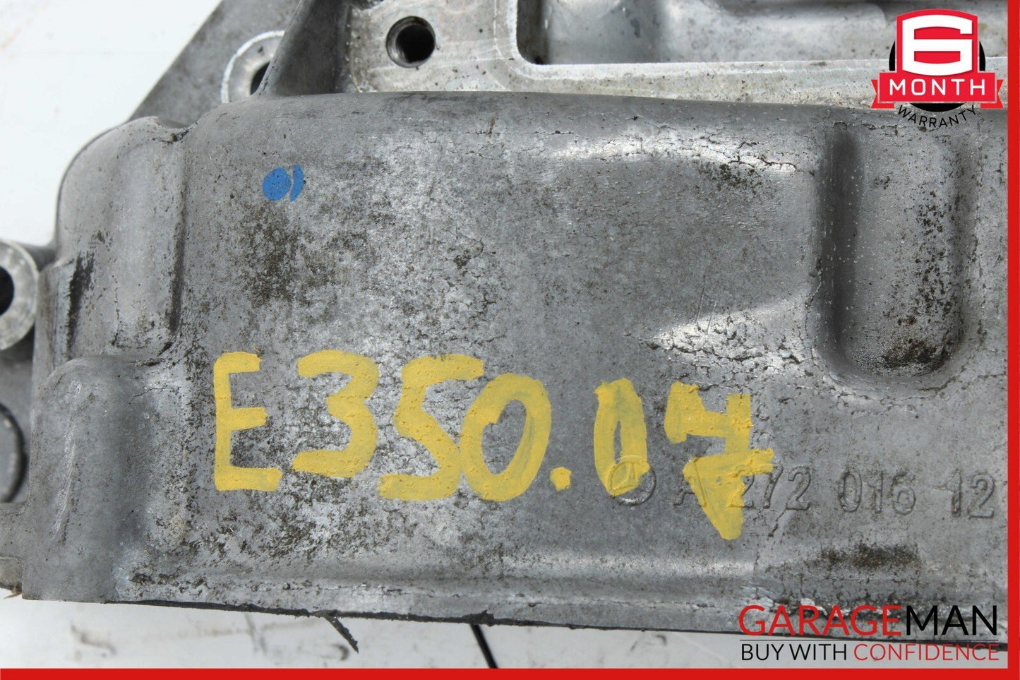 06-09 Mercedes W211 E350 CLK350 SLK350 Left Cylinder Head Cover 2720161205 OEM