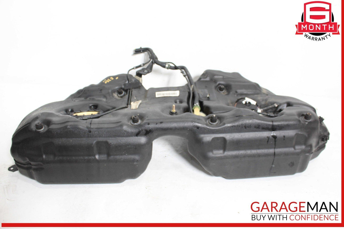 04-11 Mercedes W211 E320 4MATIC Fuel Tank Reservoir Assembly 2114703901 OEM