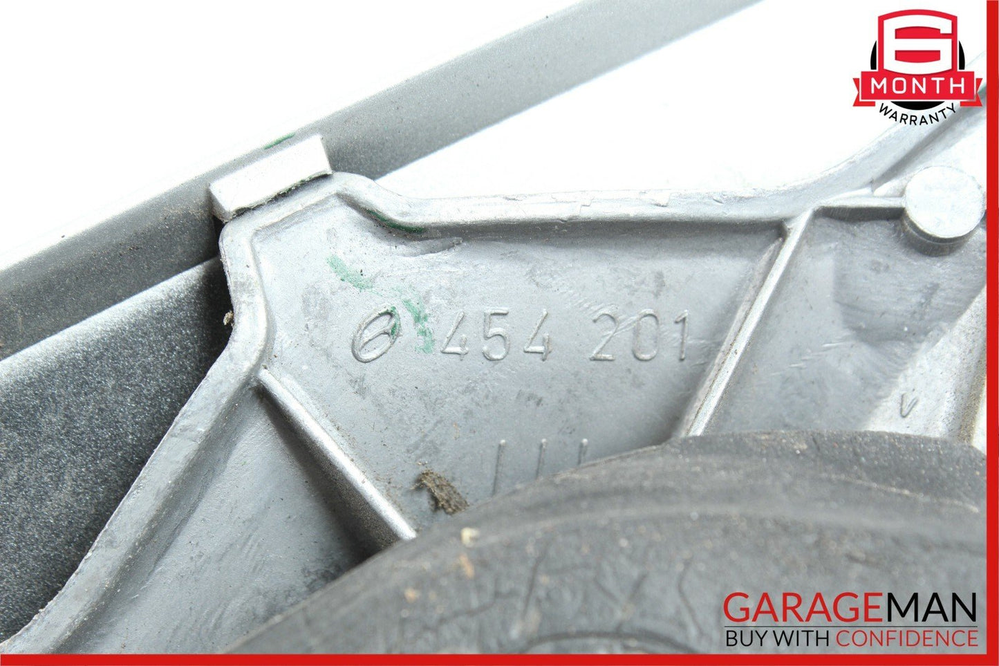 06-08 Mercedes W219 CLS500 Front Left Side Door Mirror Rear View Cubanite Silver
