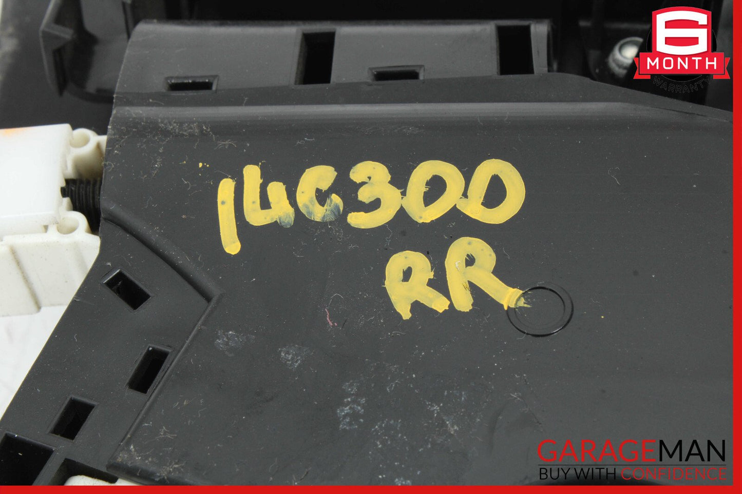 08-14 Mercedes W204 C300 C63 AMG Rear Right Side Door Lock Latch Actuator OEM