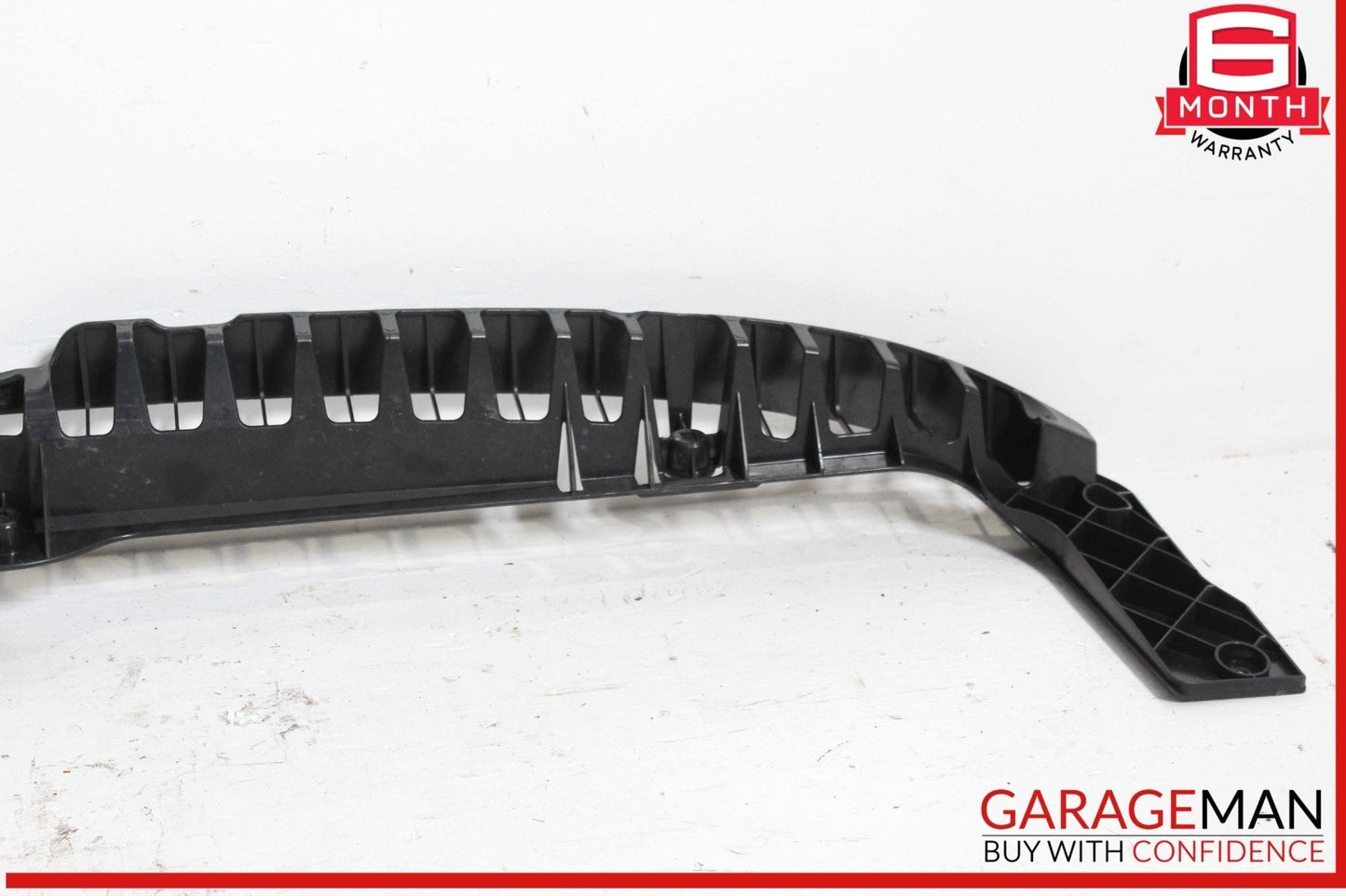 14-17 BMW i3 I01 Hybrid Rear Bumper Upper Center Mount Bracket Assembly OEM