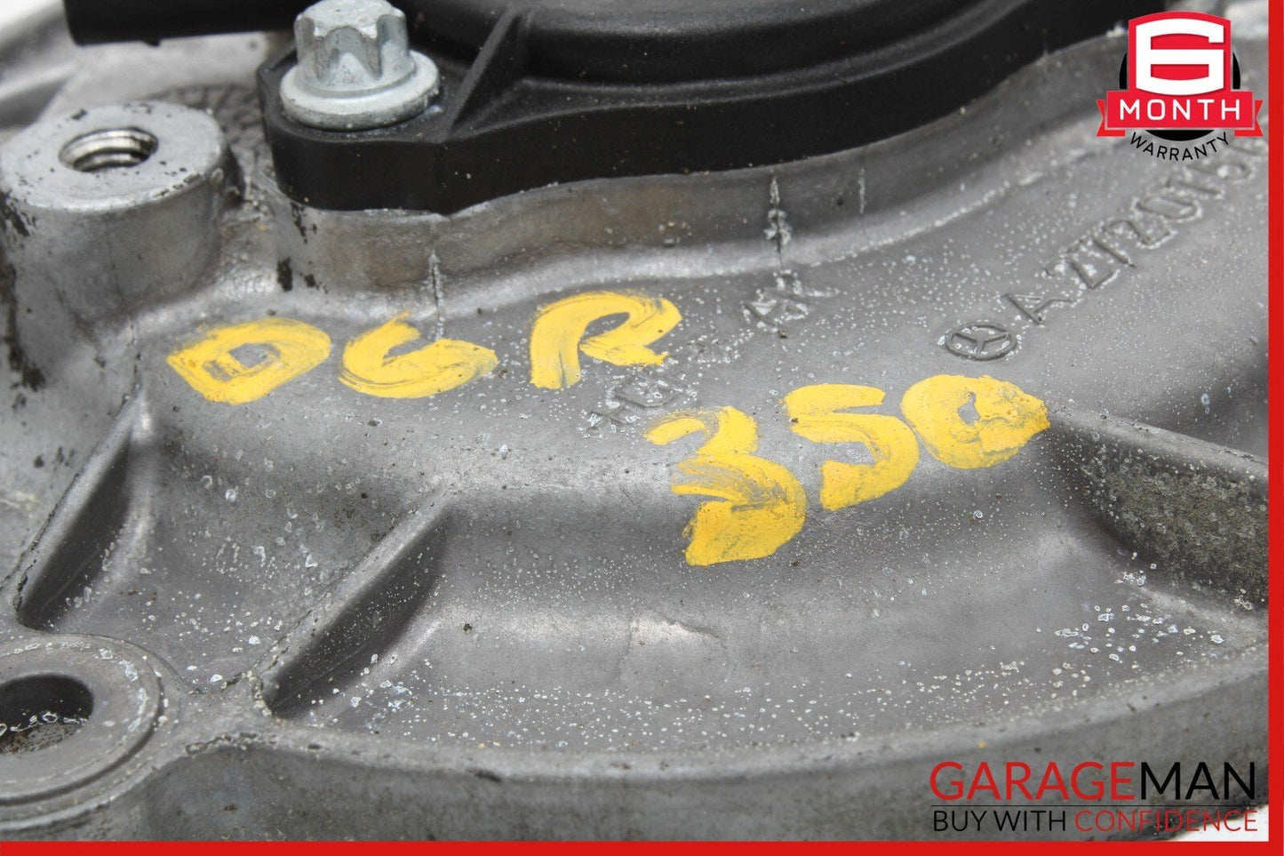 05-13 Mercedes W251 R350 E550 Front Left Side Engine Timing Chain Cover Plate