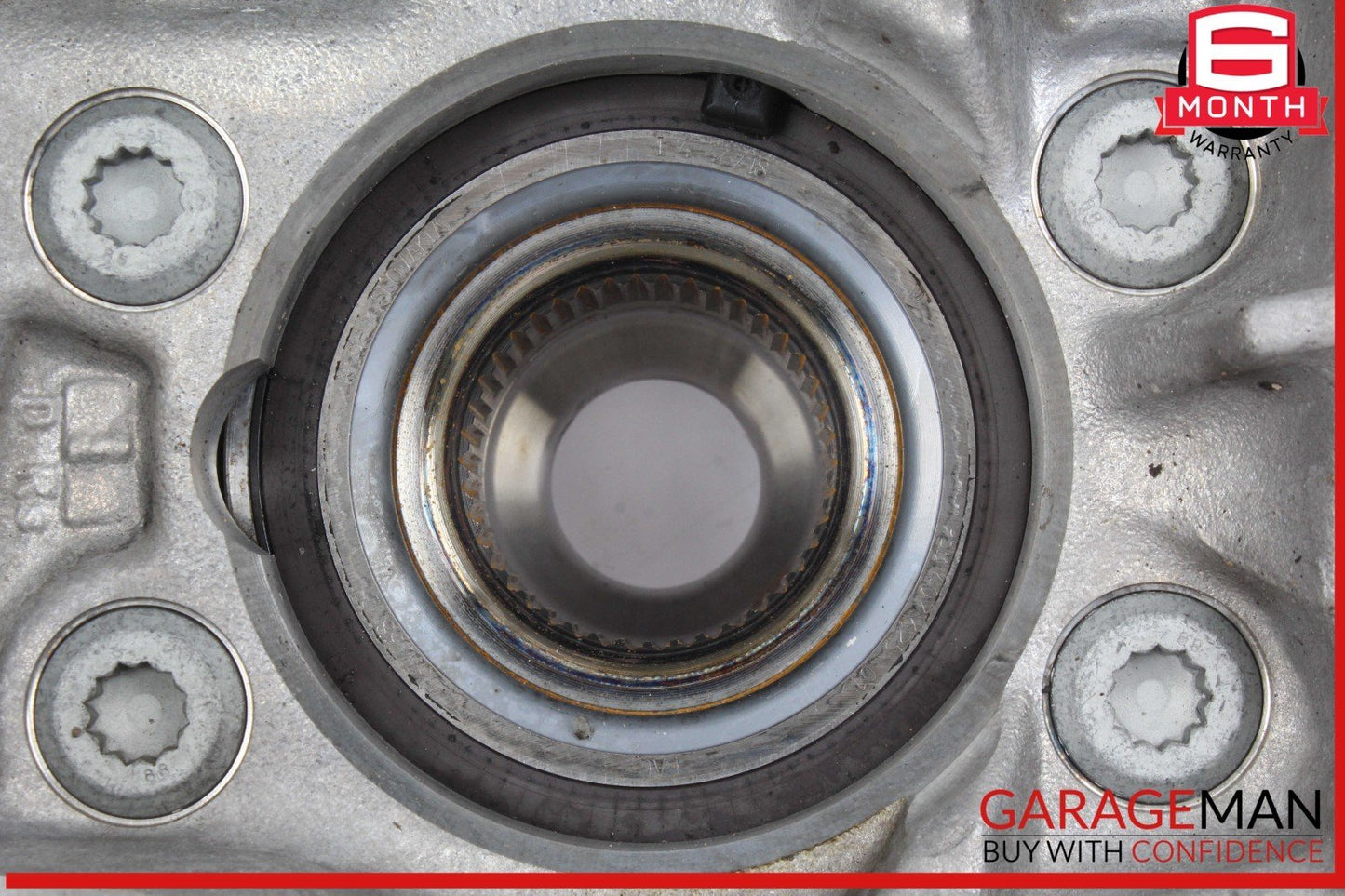 15-24 Porsche Macan Rear Left Driver Side Spindle Knuckle Wheel Hub OEM