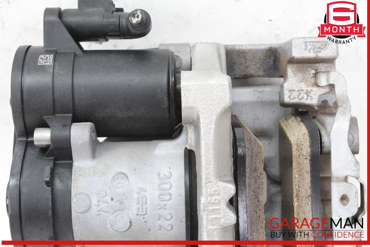 15-20 Mercedes W205 C300 C400 Rear Right & Left Side Brake Calipers Set of 2 Pc