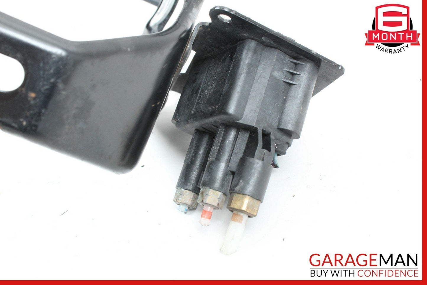 06-13 Mercedes W251 R320 R500 Air Suspension Valve Control Bracket Assembly OEM