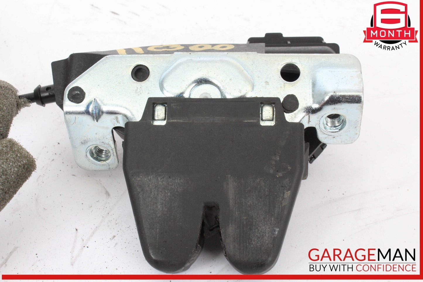 08-17 Mercedes W204 C300 C350 Trunk Lid Latch Lock Actuator 2047500185 OEM