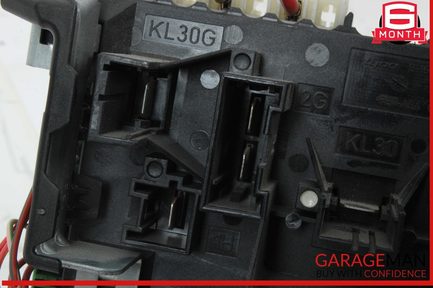10-11 Mercedes W212 E350 E500 E550 Rear Fuse Relay Junction Box SAM Module OEM