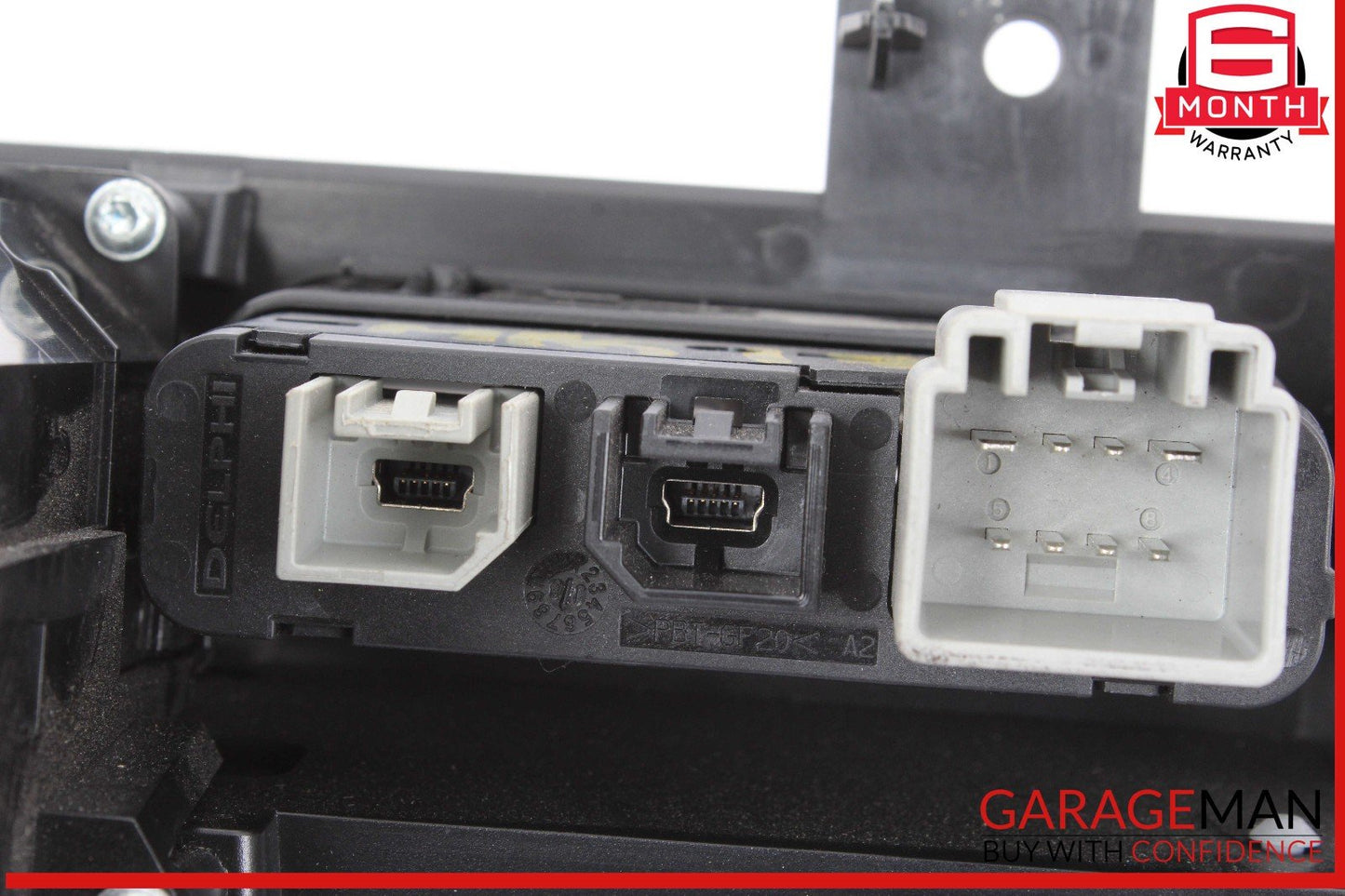14-19 Maserati Ghibli Dash AUX USB Phone Storage Box Compartment OEM 670066186