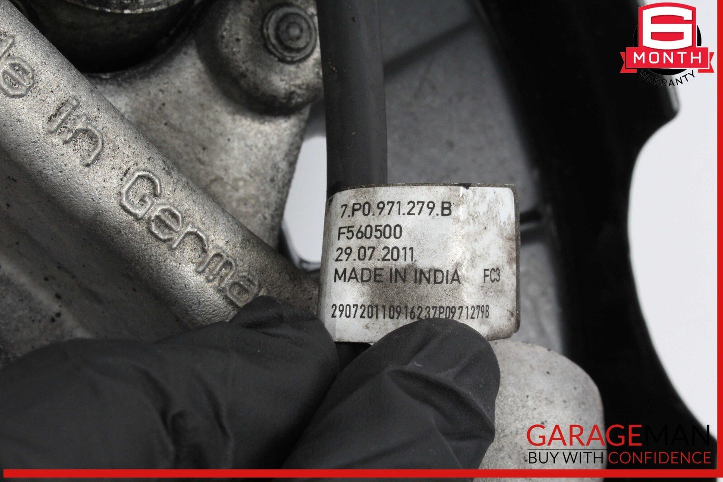 11-14 Porsche Cayenne S 958 Rear Left Side Driver Knuckle Spindle OEM