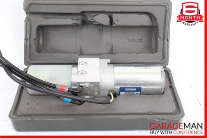 07-14 Mercedes W221 S400 Trunk Lid Locking Hydraulic Pull Down Pump w/ Foam Case