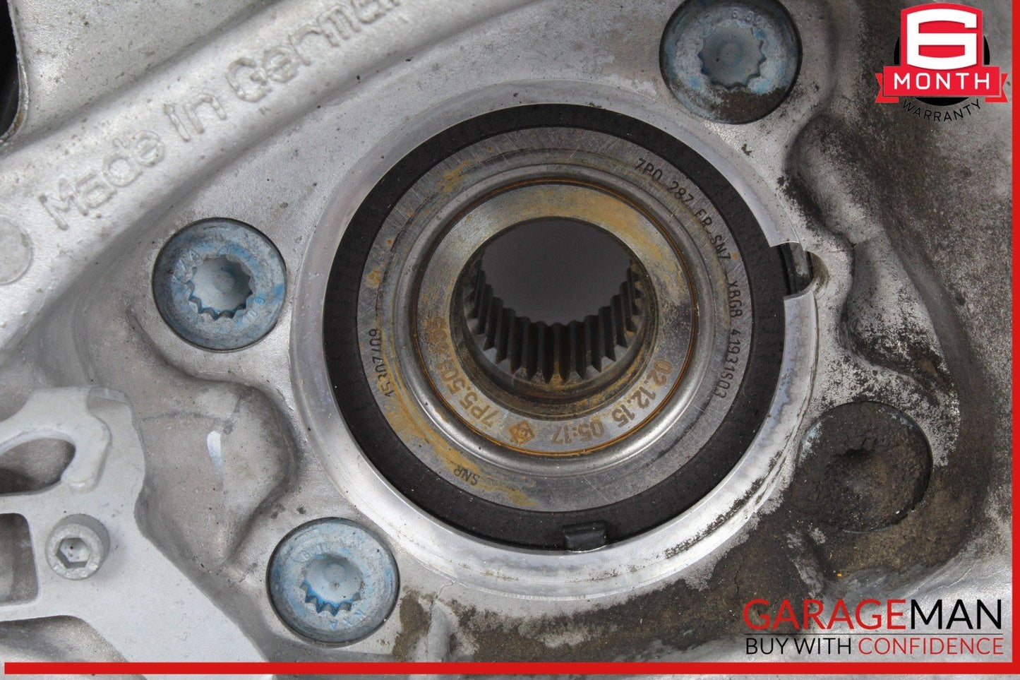 11-18 Porsche Cayenne 958 Rear Right Passenger Side Wheel Spindle Knuckle Hub