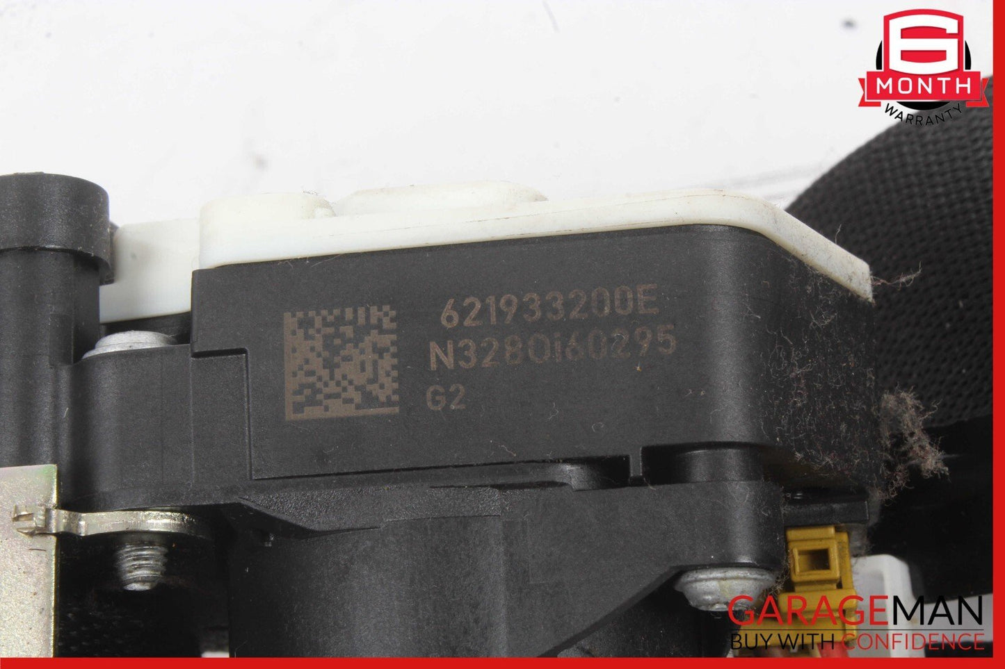 10-14 Mercedes W218 CLS500 Front Left Side Seatbelt Seat Belt Retractor OEM