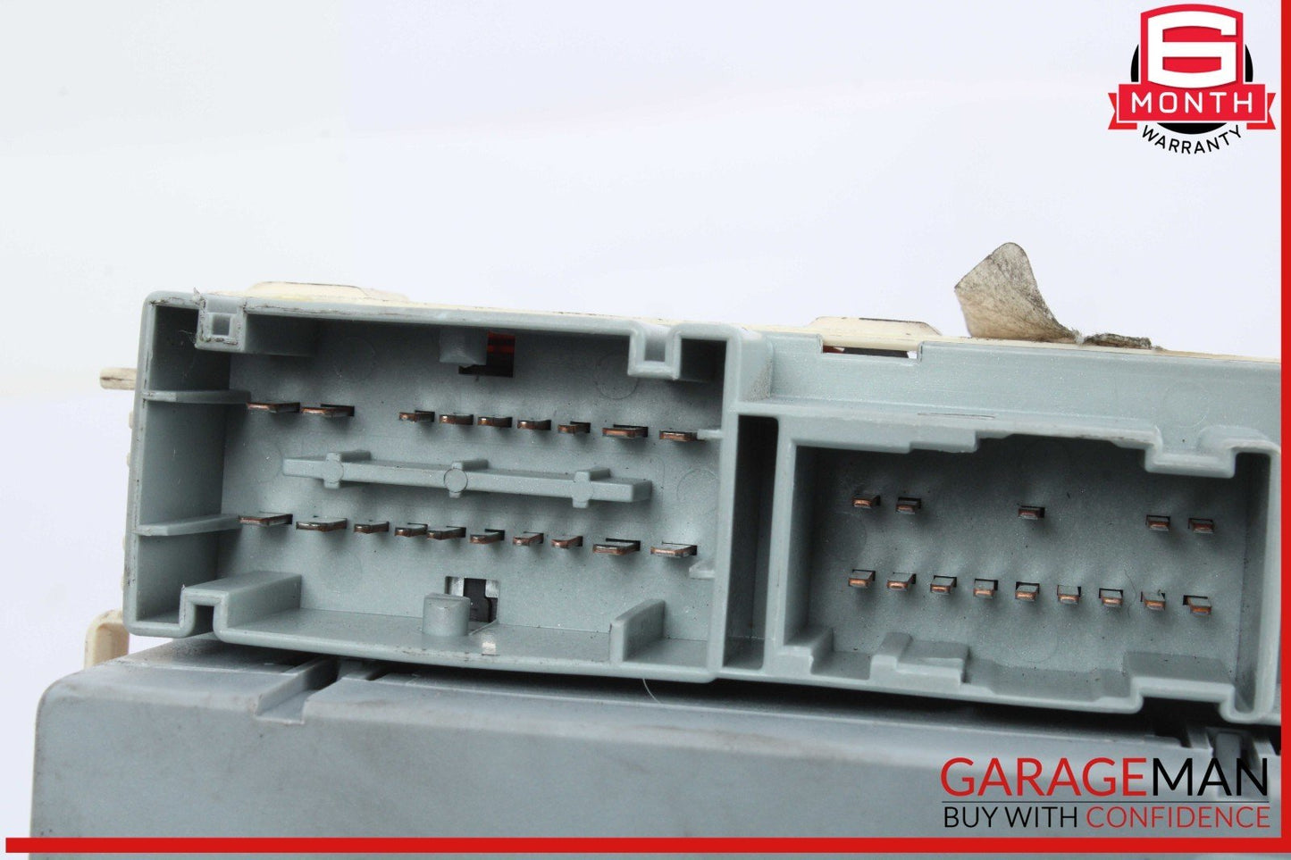 06-08 Maserati Quattroporte M139 Front Left Dashboard Fuse Box 501210100090 OEM