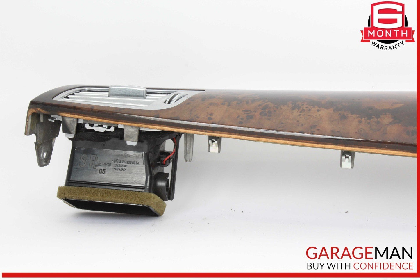 12-18 Mercedes W218 CLS550 Front Dash Trim Bezel Air Vent Cover Assy  OEM