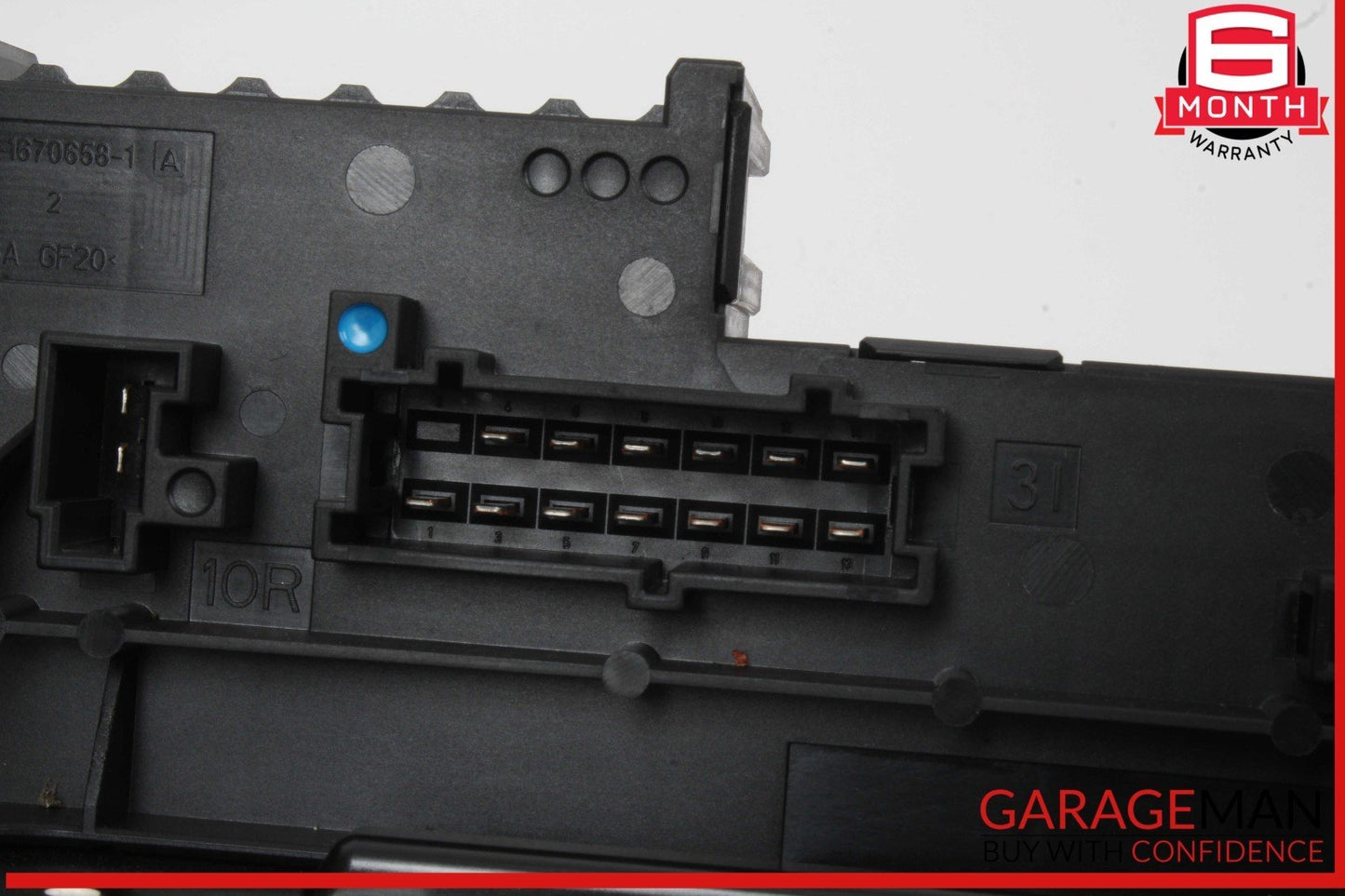 10-14 Mercedes W204 C250 C300 Rear Fuse Relay Box Module 2049060105 OEM