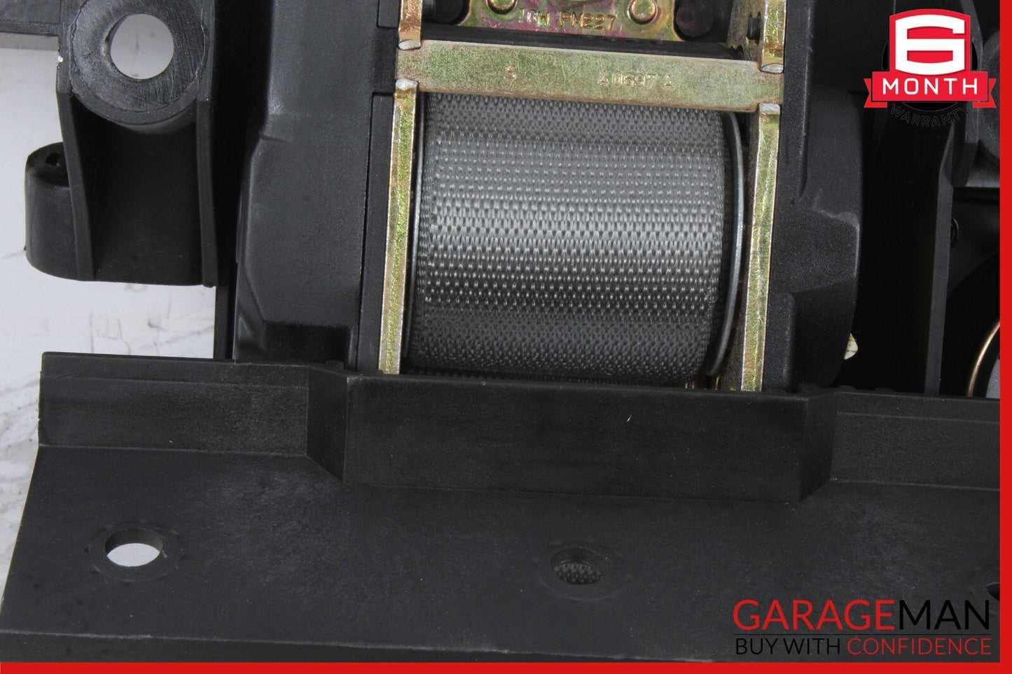 03-08 Mercedes R230 SL500 Rear Right Seat Belt Retractor Luggage w/ Speaker OEM