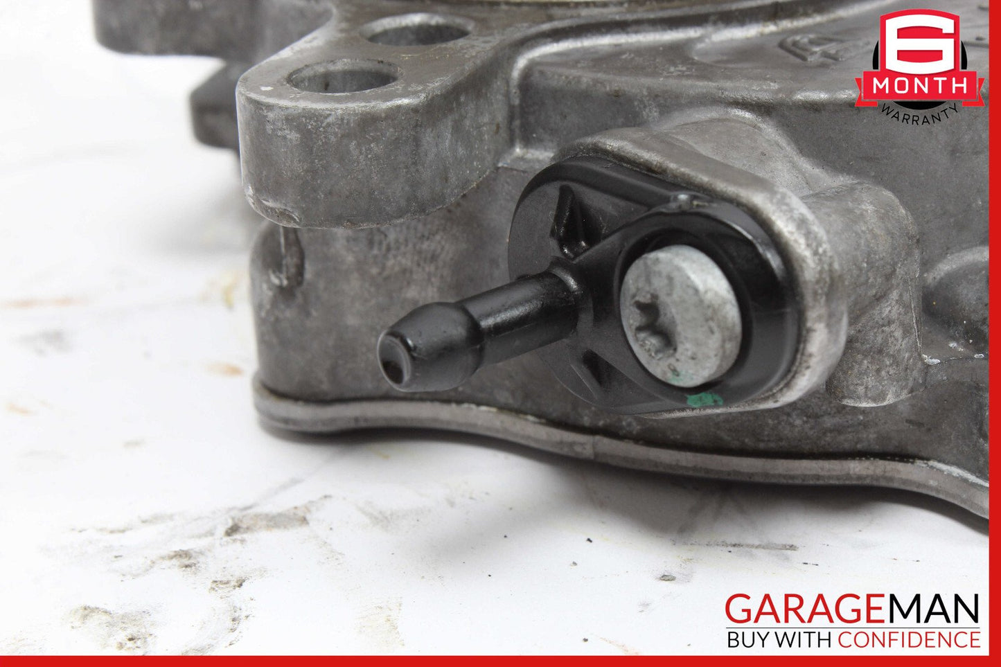 12-18 Mercedes W218 CLS550 Engine Motor Brake Vacuum Pump 2762300265 OEM