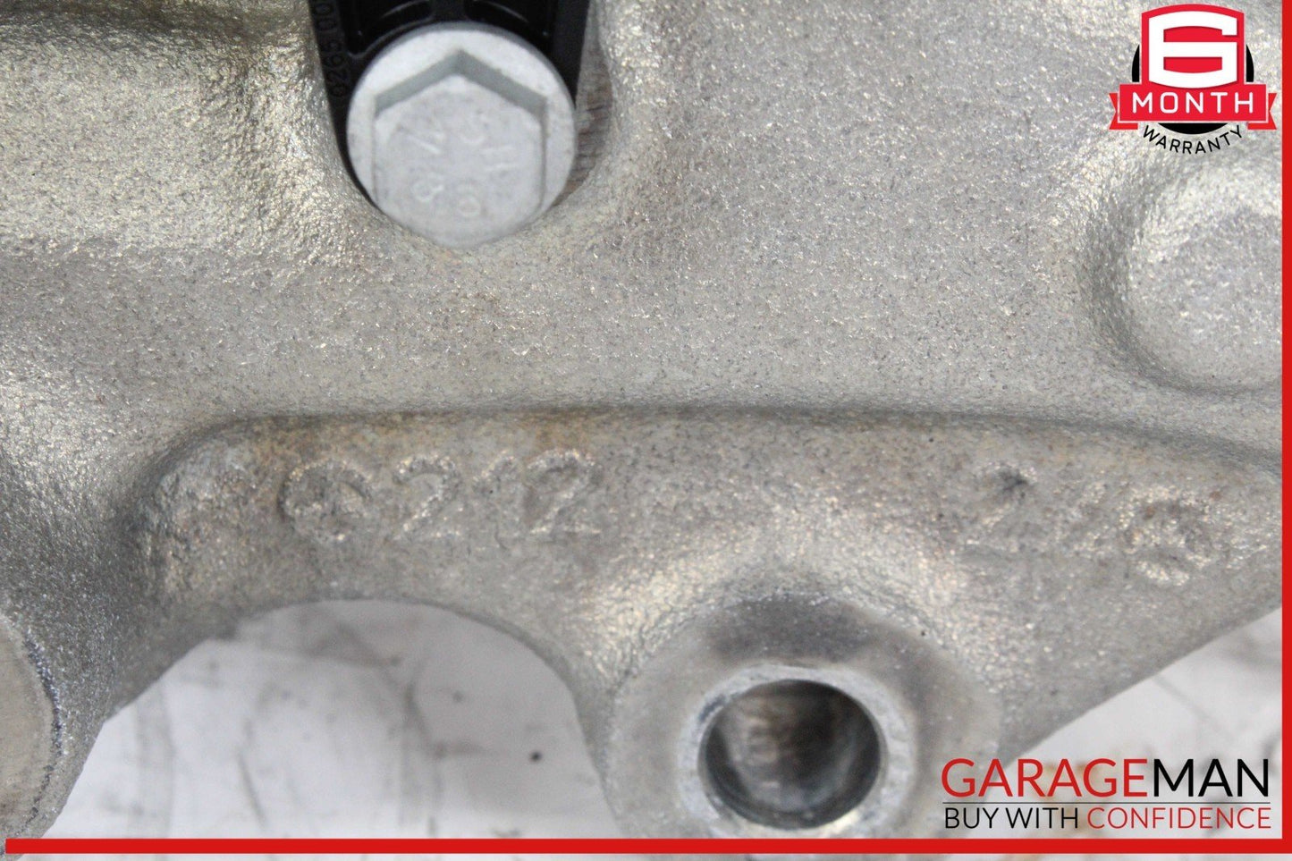 10-16 Mercedes W212 E350 Front Right Side Wheel Spindle Knuckle Wheel Hub OEM