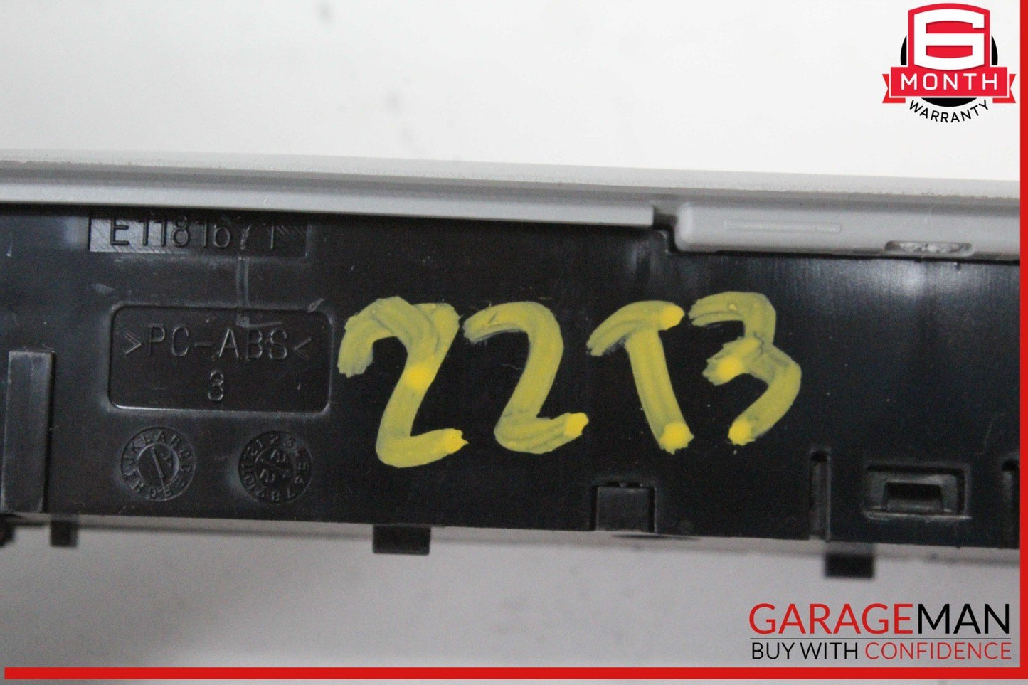 17-23 Tesla Model 3 Front Overhead Console Dome Light Lamp 109257300M OEM