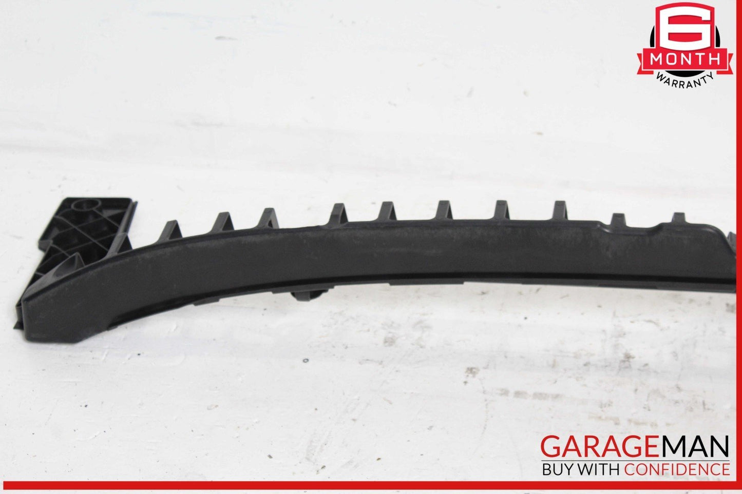 14-17 BMW i3 I01 Hybrid Rear Bumper Upper Center Mount Bracket Assembly OEM