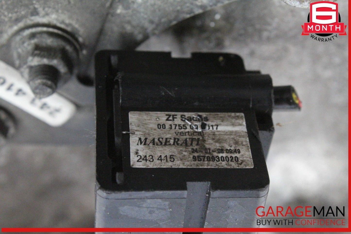 03-10 Maserati Quattroporte M139 Front Right Wheel Spindle Knuckle Hub Bearing