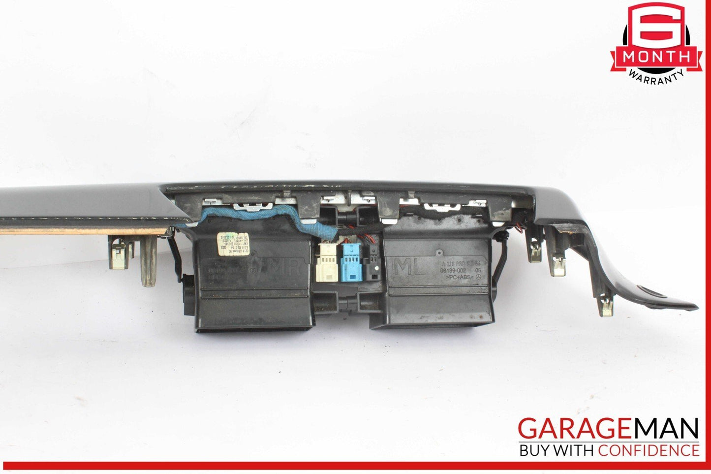 12-18 Mercedes W218 CLS550 Front Dash Trim Bezel Air Vent Cover Assy  OEM