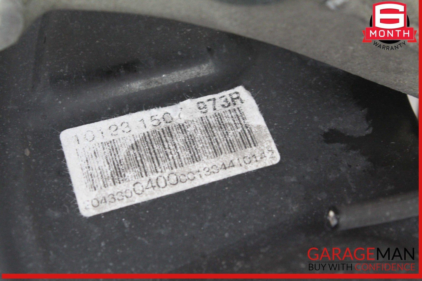 10-16 Mercedes X204 GLK250 Bluetec Front Right Side Wheel Spindle Knuckle Hub