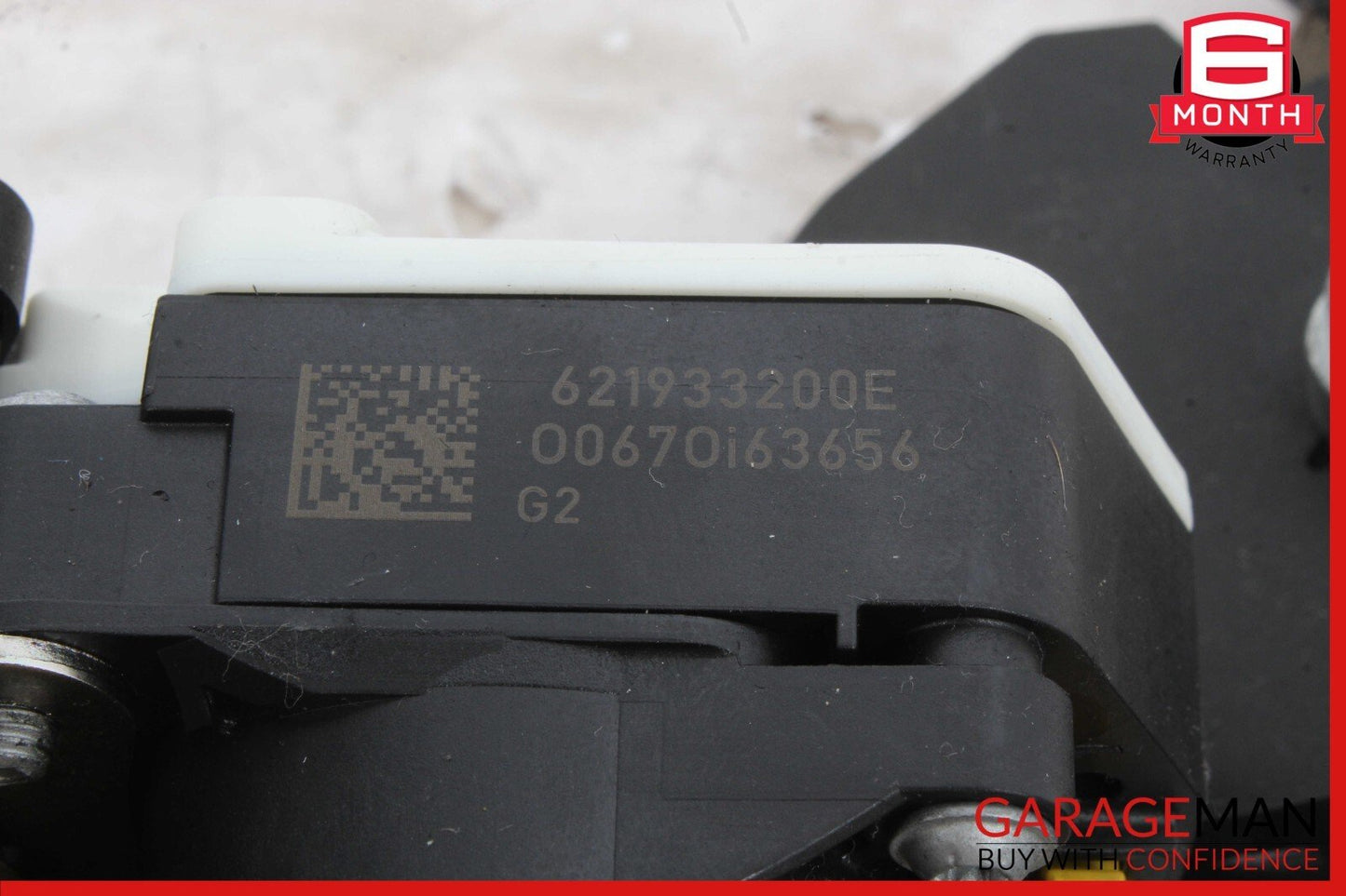 12-18 Mercedes W218 CLS550 GLS400 Front Right Seat Belt Seatbelt Retractor OEM