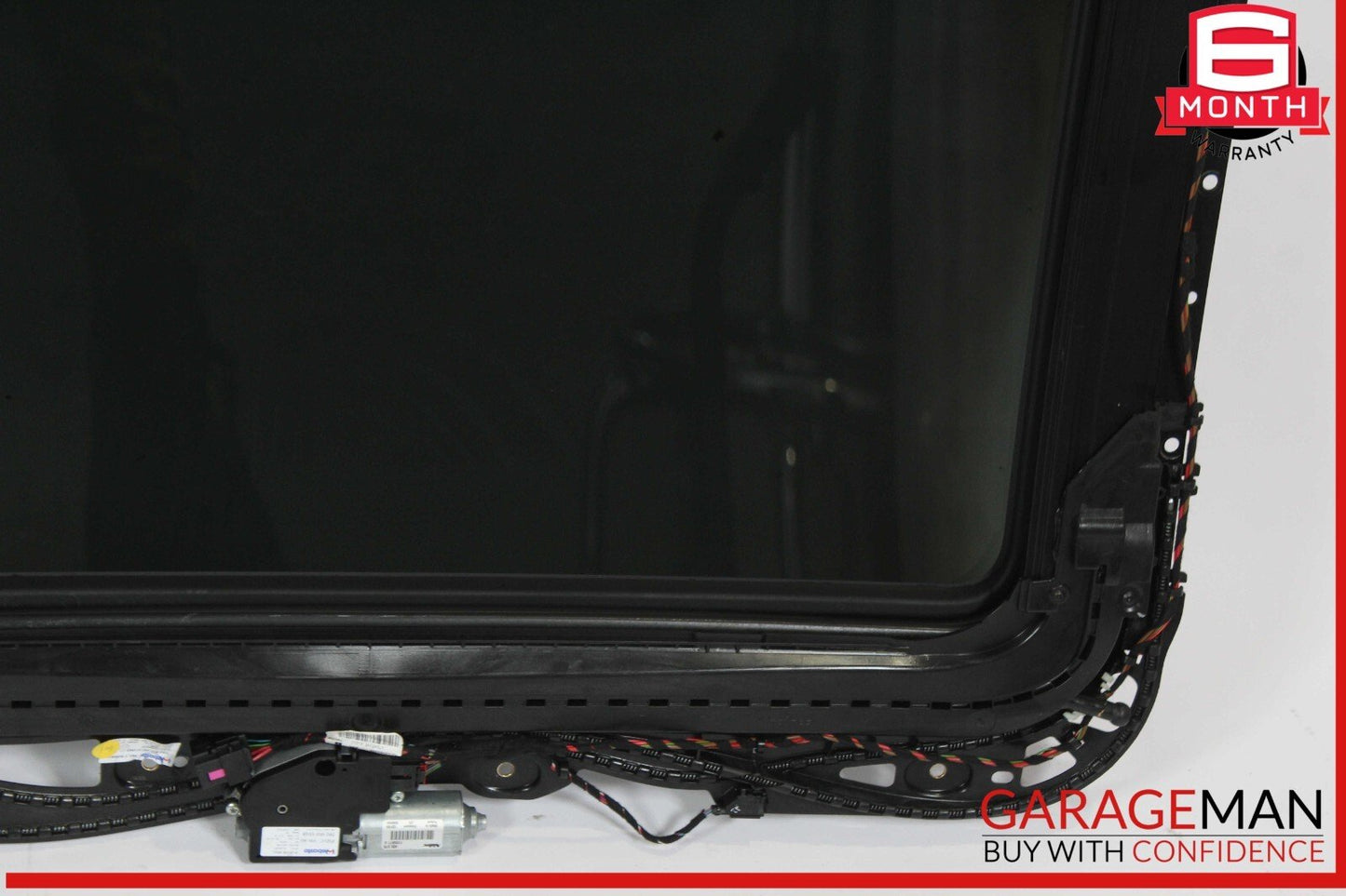11-18 Porsche Cayenne 958 Panoramic Roof Glass Frame Black OEM