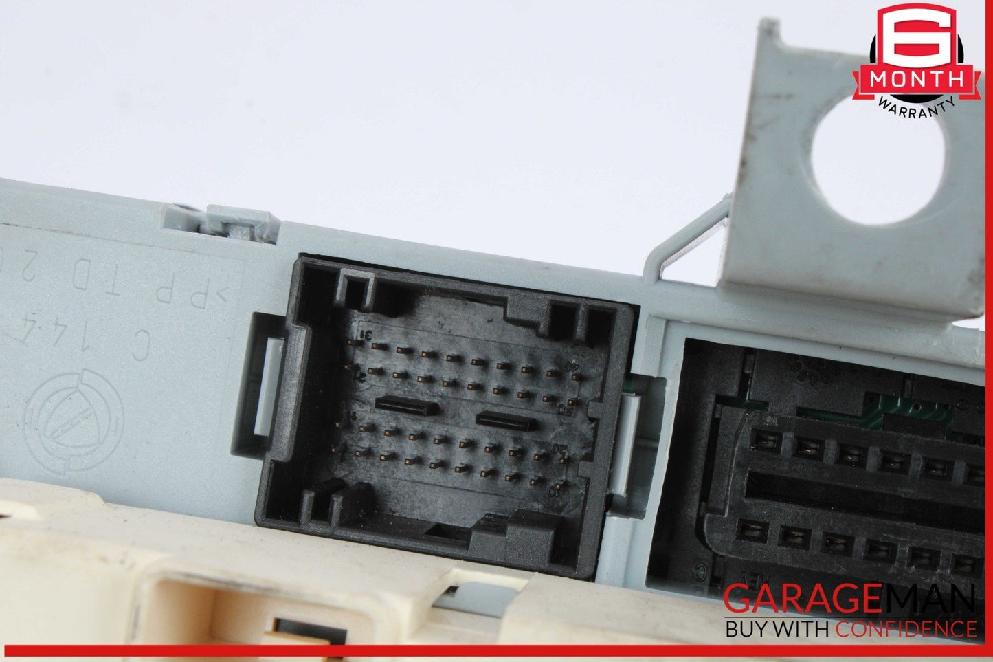 06-08 Maserati Quattroporte M139 Front Left Dashboard Fuse Box 501210100090 OEM